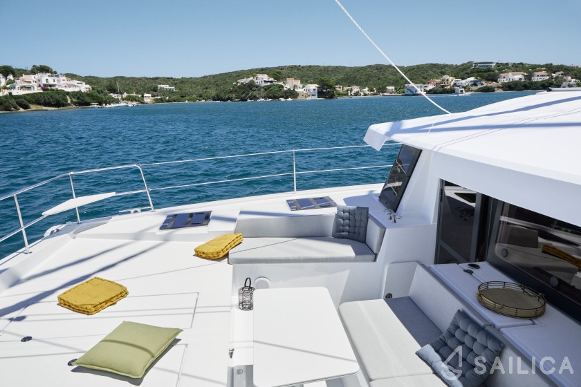 Bali 4.4 - Yacht Charter Sailica
