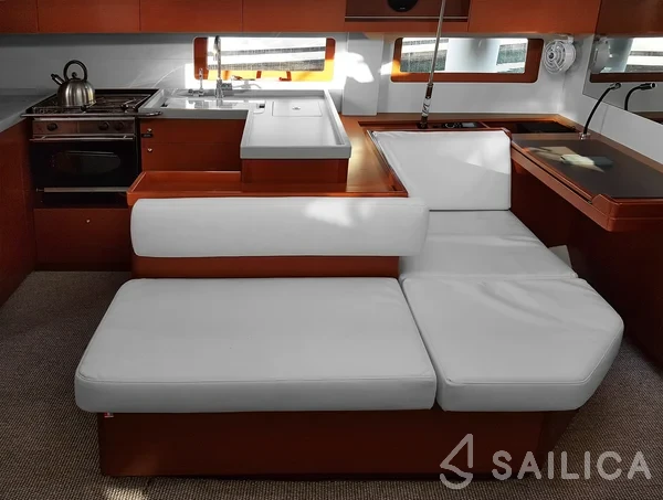 Oceanis 51.1 - Yacht Charter Sailica