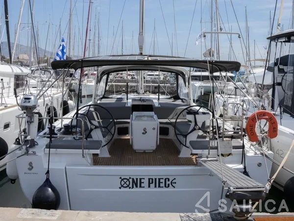 Oceanis 51.1 - Yacht Charter Sailica