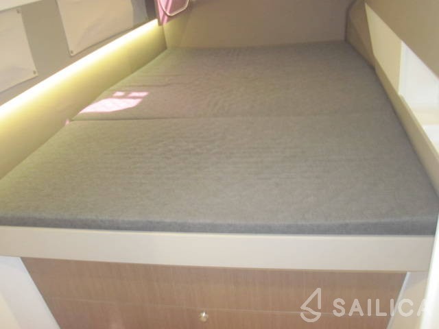 Bali 4.3 - Yacht Charter Sailica