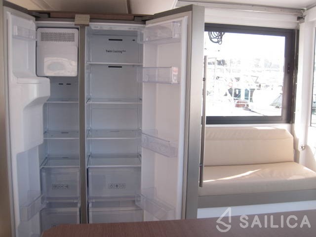 Bali 4.3 - Yacht Charter Sailica