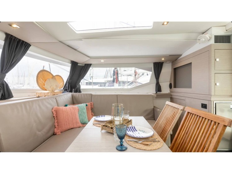Saona 47 - Yacht Charter Sailica