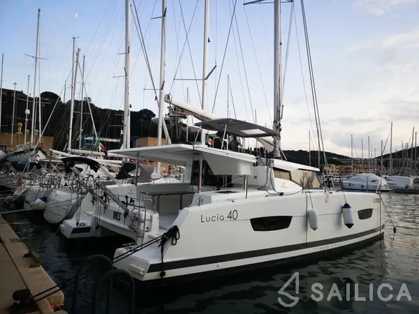 Lucia 40 - Yacht Charter Sailica