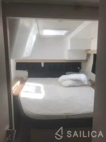 Lucia 40 - Yacht Charter Sailica