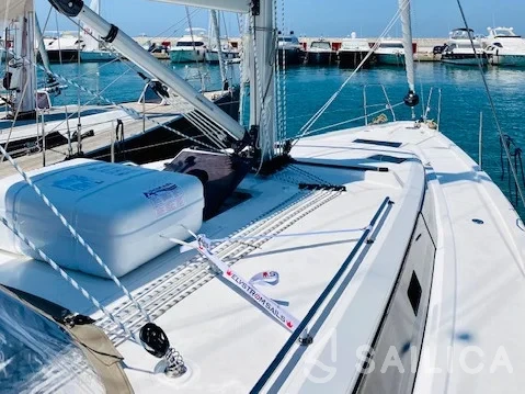 Bavaria C42 - Yacht Charter Sailica