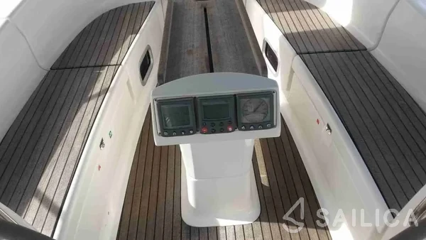 Bavaria 40 Cruiser - Yacht Charter Sailica