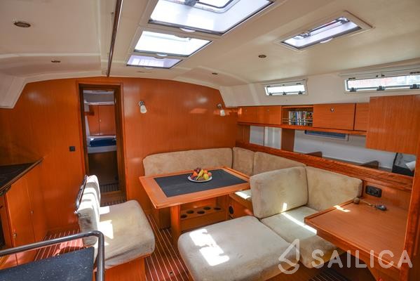Bavaria 45 Cruiser - Yacht Charter Sailica