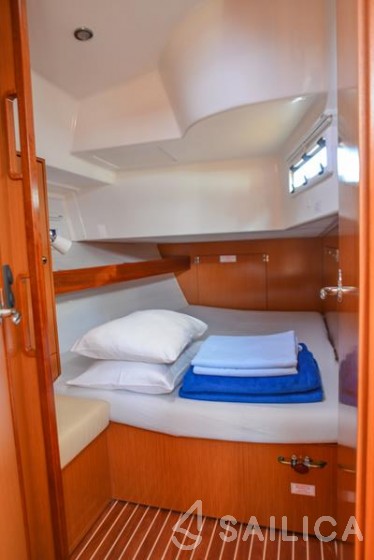 Bavaria 45 Cruiser - Yacht Charter Sailica