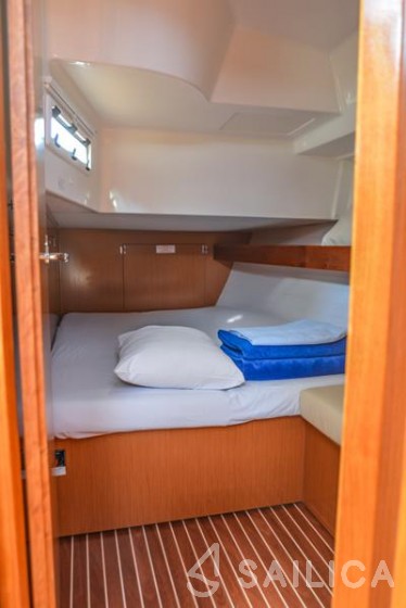 Bavaria 45 Cruiser - Yacht Charter Sailica