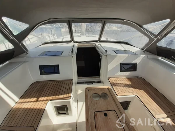 Bavaria C45 - Yacht Charter Sailica
