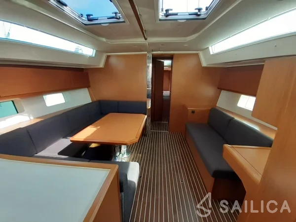 Bavaria C45 - Yacht Charter Sailica