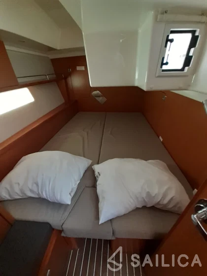 Bavaria C45 - Yacht Charter Sailica