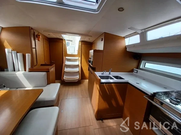 Sun Odyssey 490 - Yacht Charter Sailica