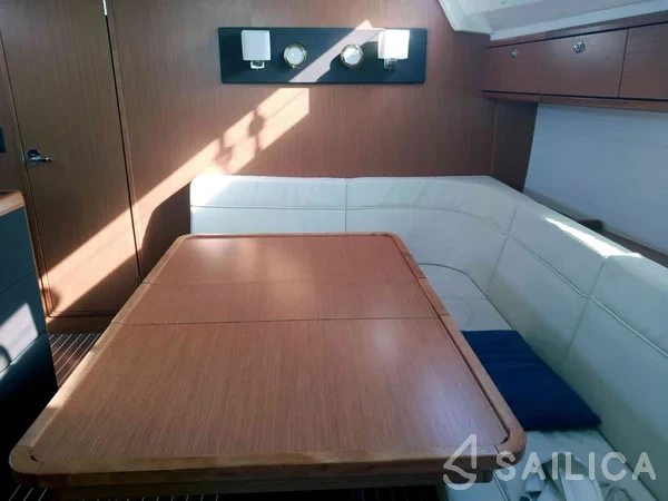 Bavaria 46 Cruiser - Yacht Charter Sailica