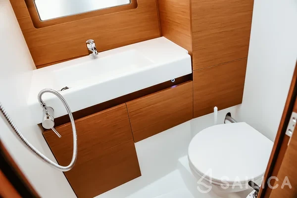Sun Loft 47 - Yacht Charter Sailica