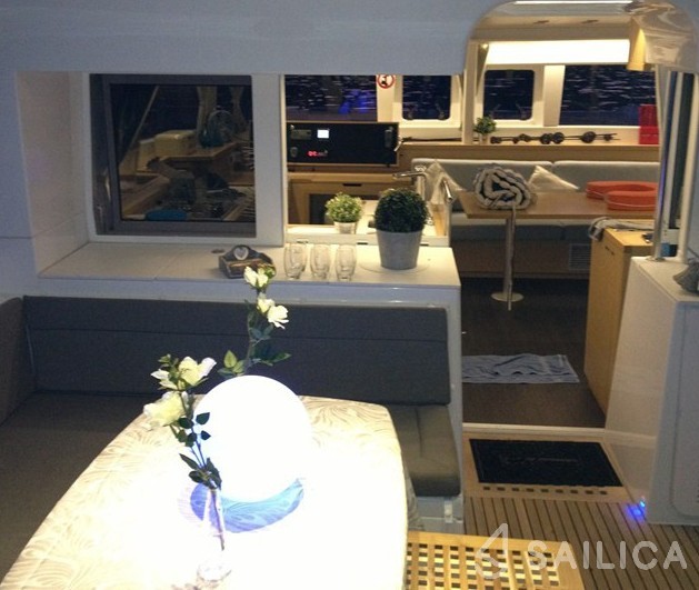Lagoon 450 - Yacht Charter Sailica