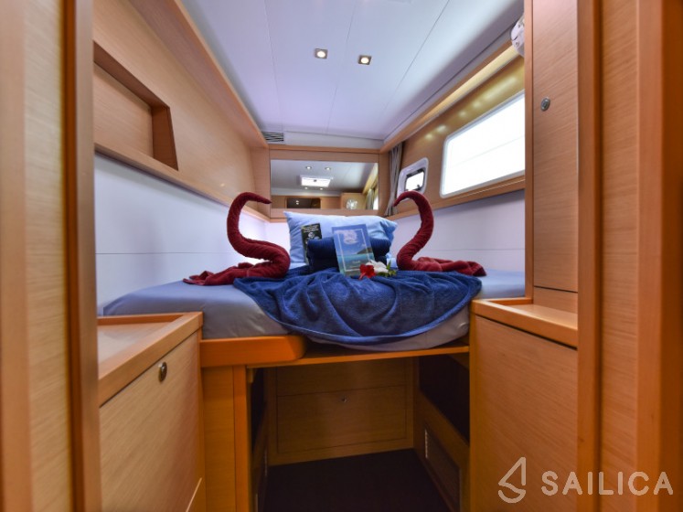 Lagoon 450 - Yacht Charter Sailica