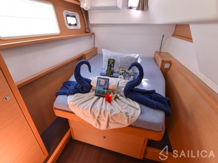 Lagoon 450 - Yacht Charter Sailica
