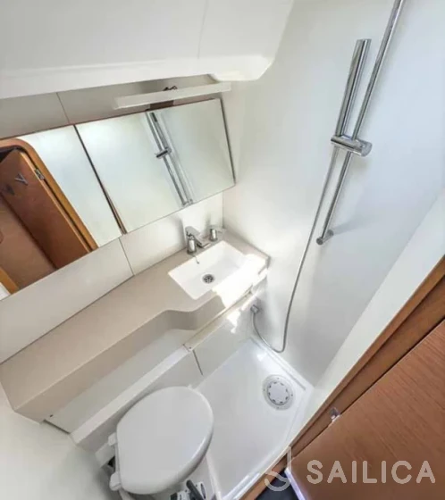 Dufour 44 - Yacht Charter Sailica