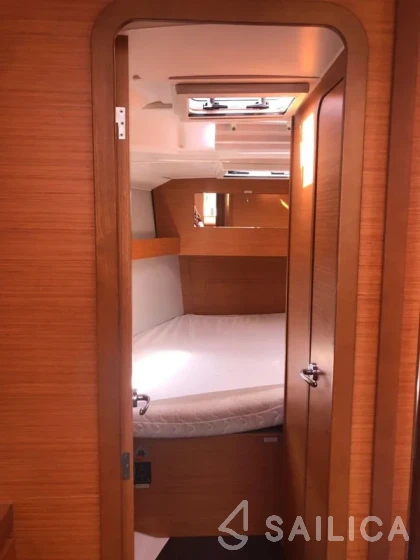 Dufour 390 - Yacht Charter Sailica