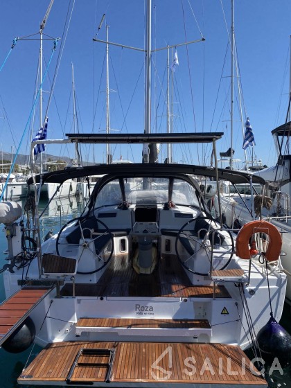 Oceanis 40.1 - Yacht Charter Sailica