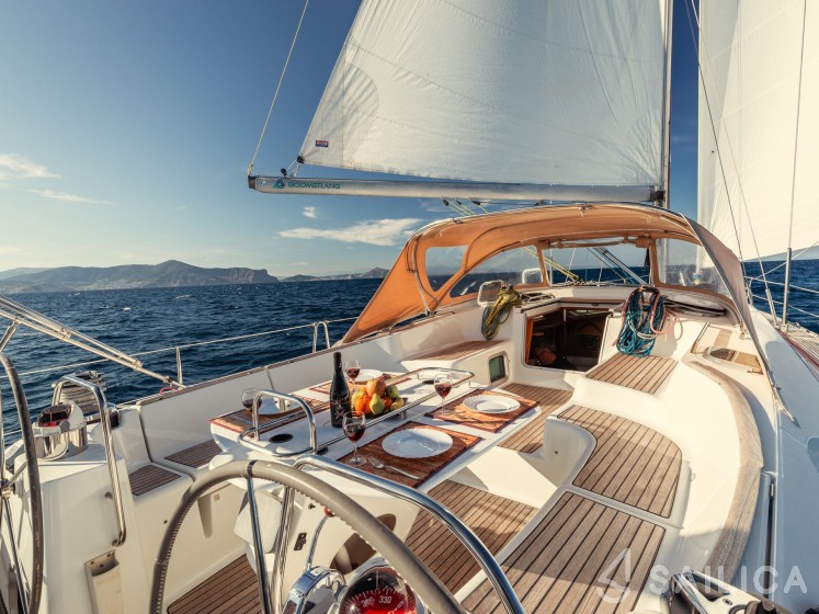 Sun Odyssey 54DS - Yacht Charter Sailica