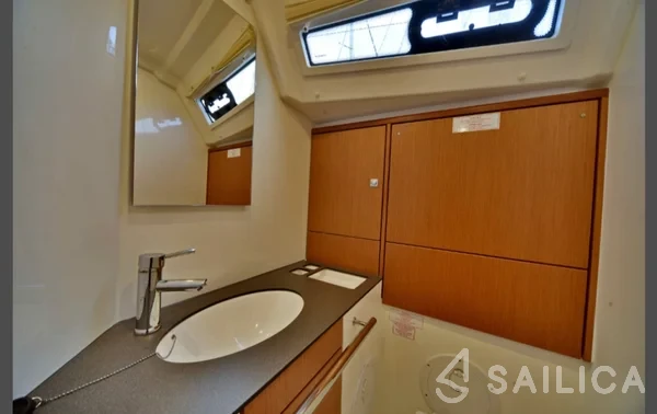 Bavaria 46 Cruiser - Yacht Charter Sailica