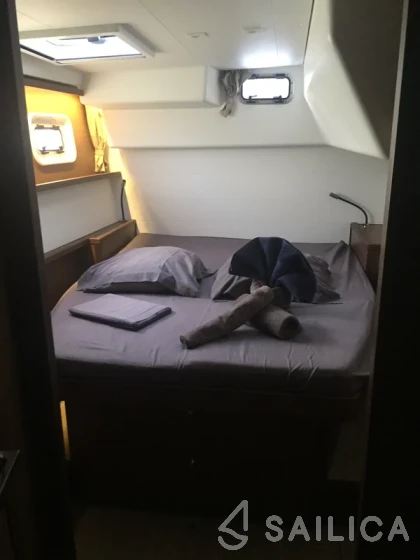 Lagoon 450 S - 4 + 2 cab. - Yacht Charter Sailica