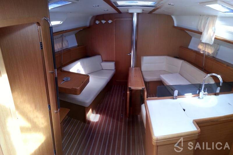 Sun Odyssey 42 - Yacht Charter Sailica