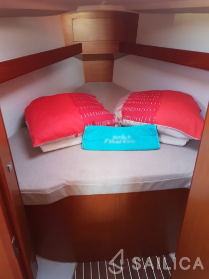 Bavaria 34 Cruiser - Yacht Charter Sailica