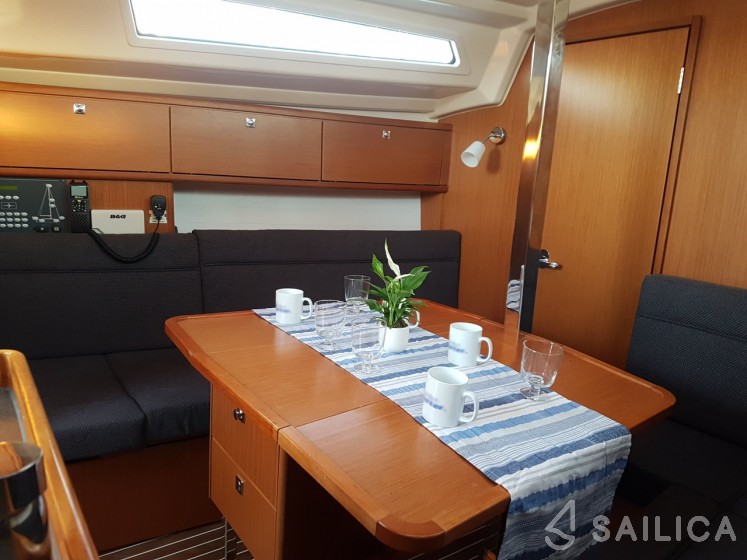 Bavaria 34 Cruiser - Yacht Charter Sailica
