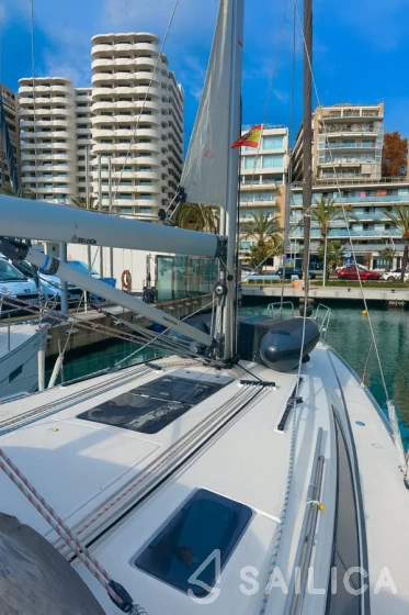 Bavaria 41 Cruiser - Yacht Charter Sailica
