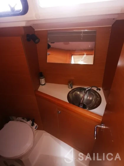 Sun Odyssey 349 - Yacht Charter Sailica