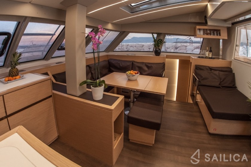 Nautitech 46 Fly - Yacht Charter Sailica