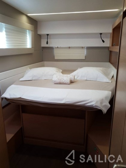 Nautitech 46 Fly - Yacht Charter Sailica