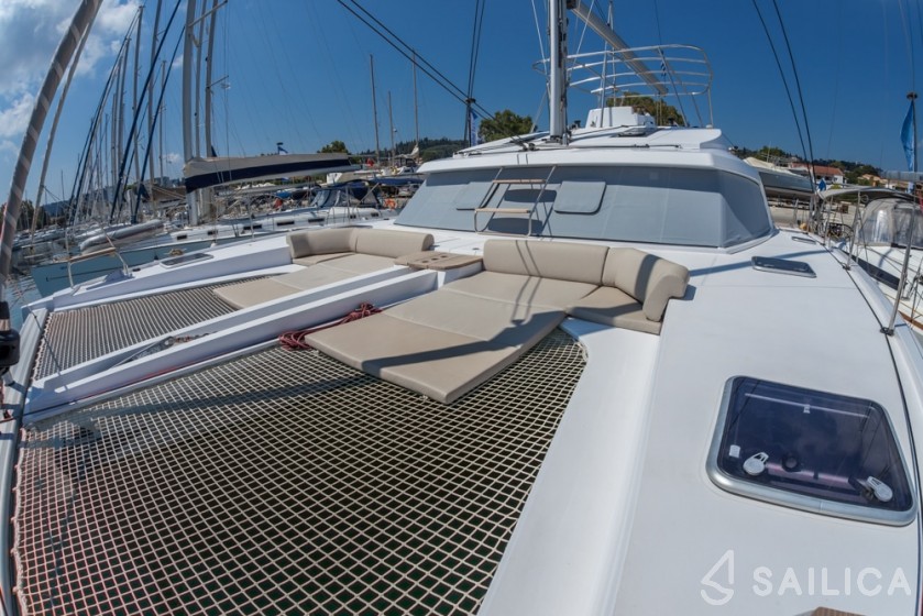 Nautitech 46 Fly - Yacht Charter Sailica