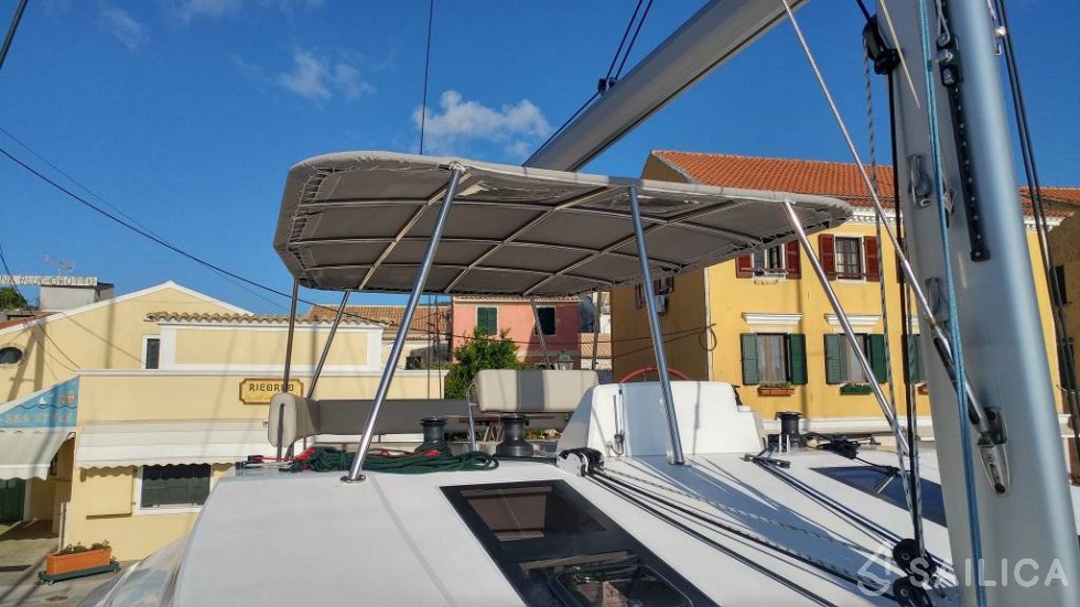 Nautitech 46 Fly - Yacht Charter Sailica