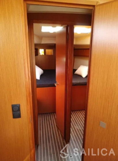 Bavaria 46 Cruiser - Yacht Charter Sailica