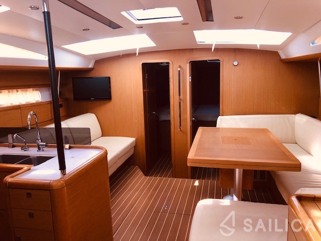 Jeanneau 53 - Yacht Charter Sailica