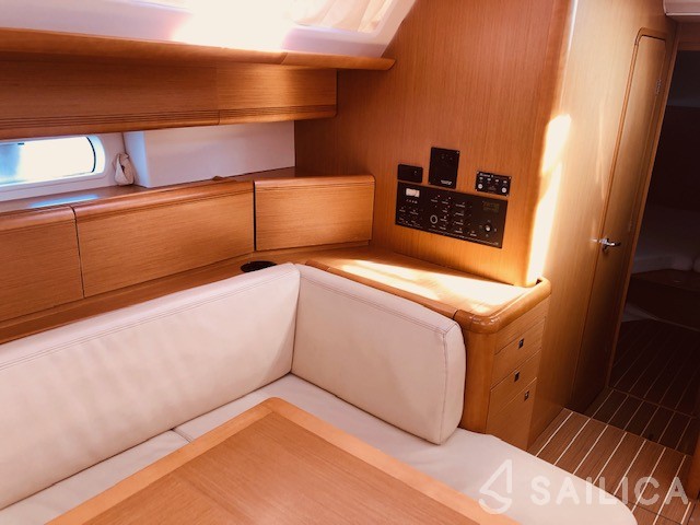 Jeanneau 53 - Yacht Charter Sailica