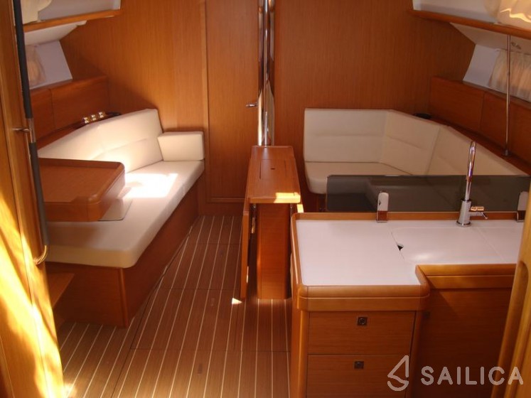 Sun Odyssey 42 - Yacht Charter Sailica