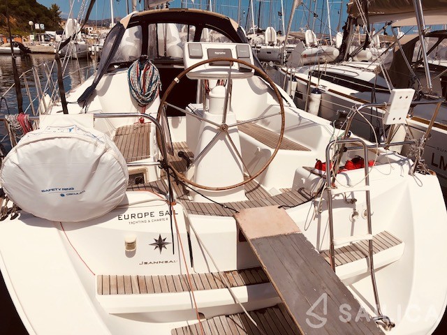 Sun Odyssey 36i - Yacht Charter Sailica