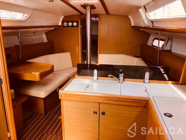 Sun Odyssey 36i - Yacht Charter Sailica