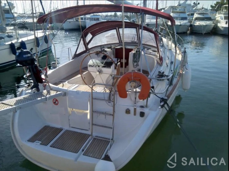 Oceanis 41.1 - Yacht Charter Sailica