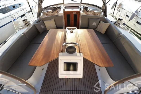 Bavaria 46 Cruiser - Yacht Charter Sailica
