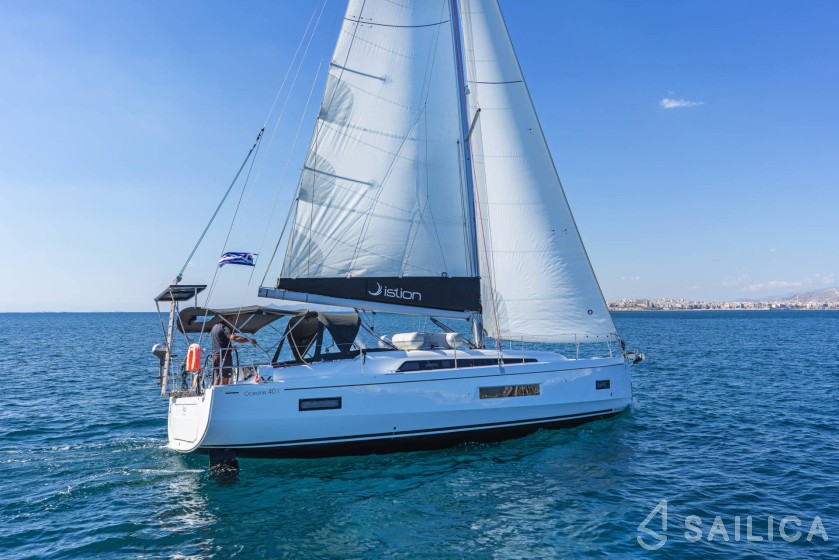Oceanis 40.1 - Yacht Charter Sailica