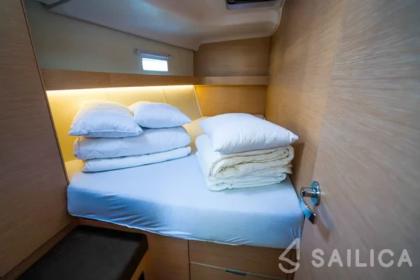Elan 50 Impression - Yacht Charter Sailica