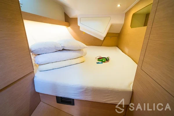 Elan 50 Impression - Yacht Charter Sailica