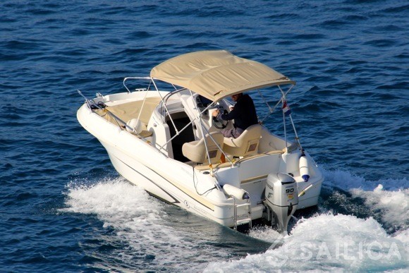 Beneteau Flyer 550 - Yacht Charter Sailica