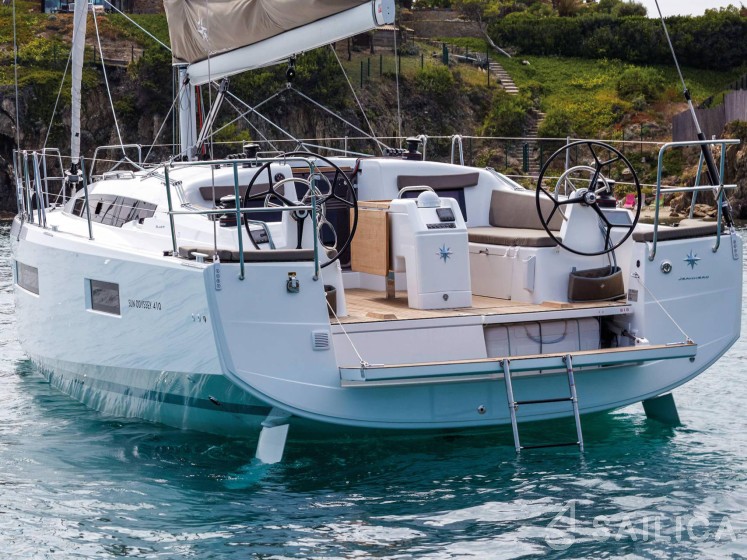 Sun Odyssey 410 - Yacht Charter Sailica